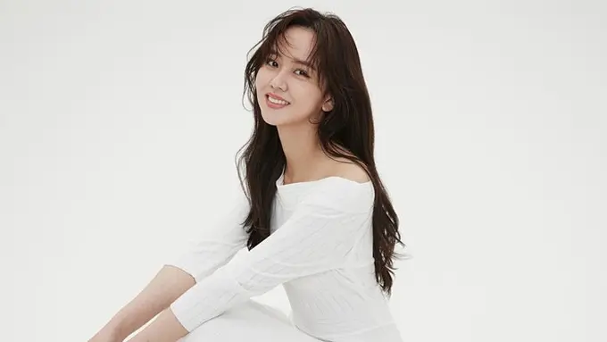 Tayang di Netflix, Ini 6 Potret Kim So Hyun Si Pemeran Utama di Drama Love Alarm