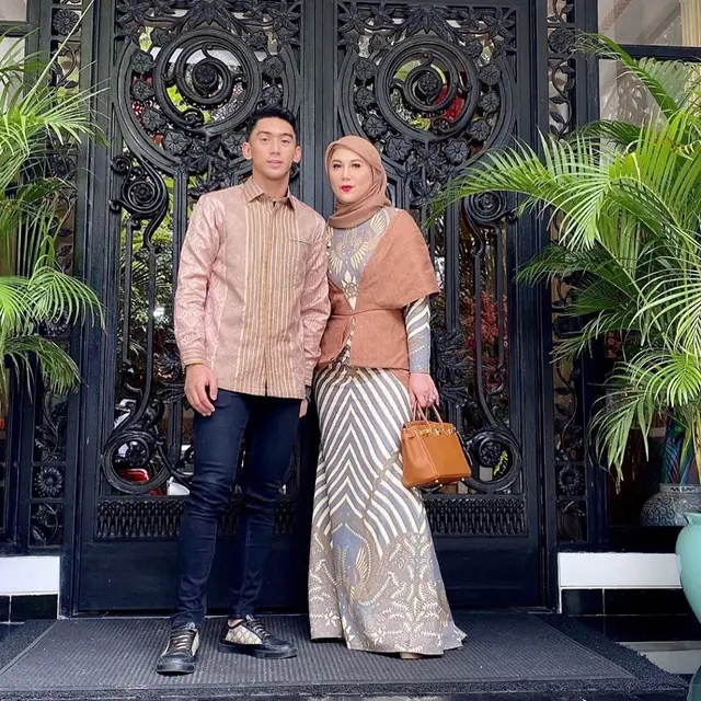 6 Potret Kebersamaan Marini Zumarnis dan Sang Anak, Selalu Kompak