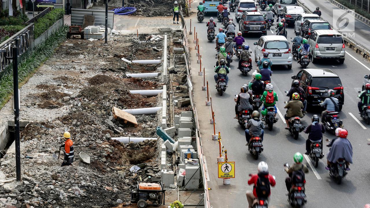 Percantik Ibukota, Pemprov DKI Revitalisasi Trotoar Hingga Desember 2019