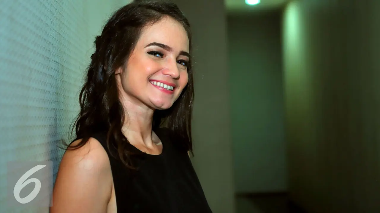 Enzy Storia