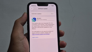 Apple Rilis iOS 26.1, Ini Fitur Baru dan Cara Update di iPhone Kamu. (Liputan6.com/ Yuslianson)