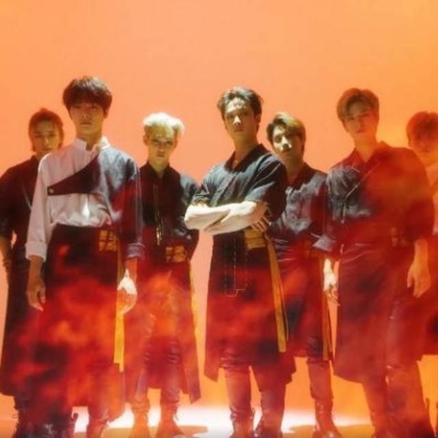 Get Wallpaper Lirik Lagu Stray Kids God S Menu News Entertainment Fimela Com For iPhone Free