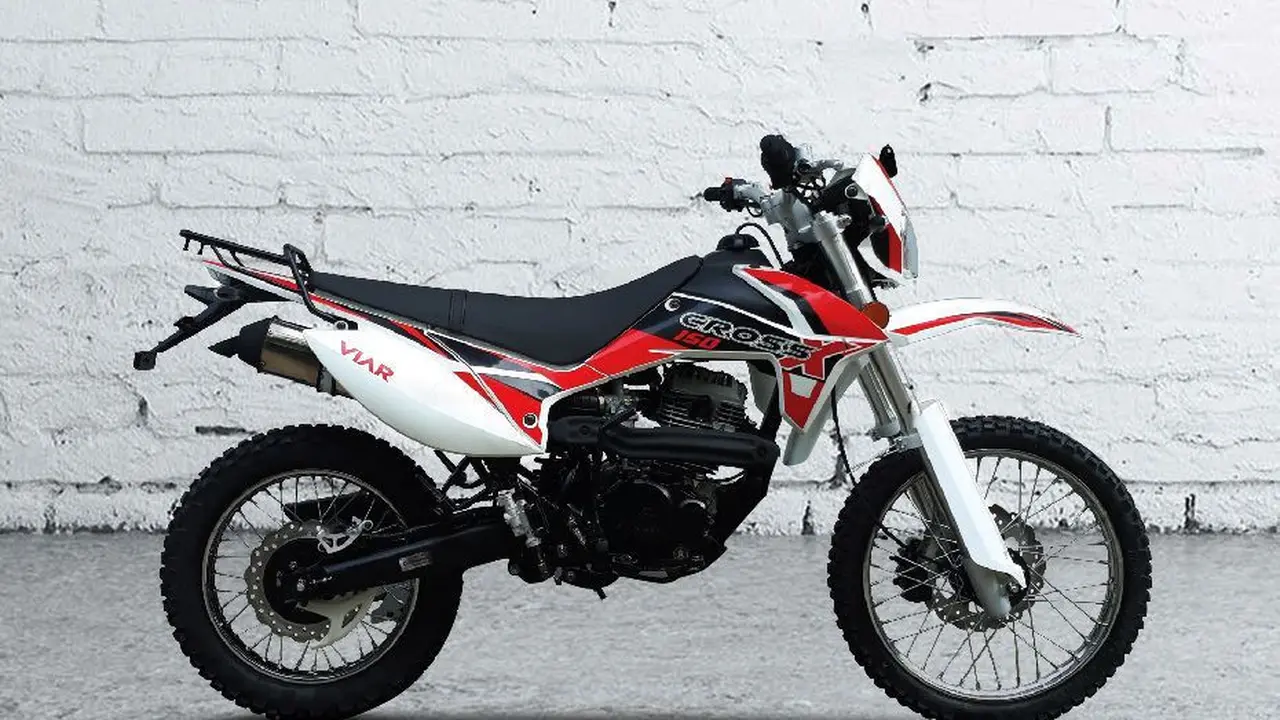 Motor trail Viar Cross X 150