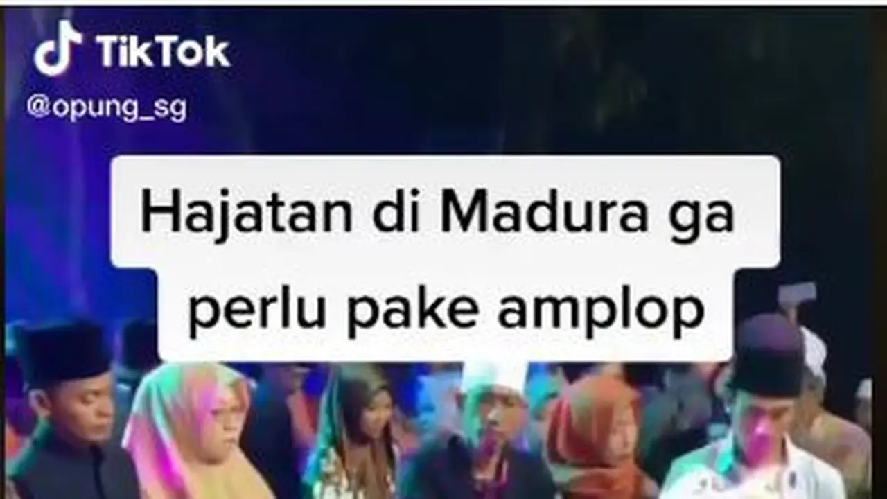 Pasangan Pengantin di Madura Disawer. TikTok/@opung_sg