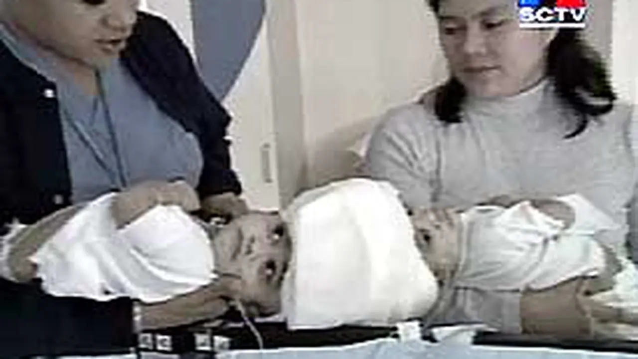 220204bLnKembar.jpg