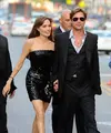 Perseteruan Angelina Jolie dan Brad Pitt belum berakhir. Keduanya bersaing soal hak asuh keenam anaknya. Kini dikabarkan Pax dan Shiloh lebih pilih tinggal dengan Brad Pitt ketimbang dengan Jolie. (AFP/Bintang.com)