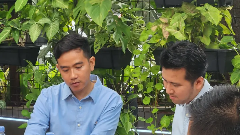 5 Fakta Gibran Tunjuk Emil Dardak dan Arumi Bachsin Jadi Jubir Cawapres  dalam Pilpres 2024 - Pemilu Liputan6.com