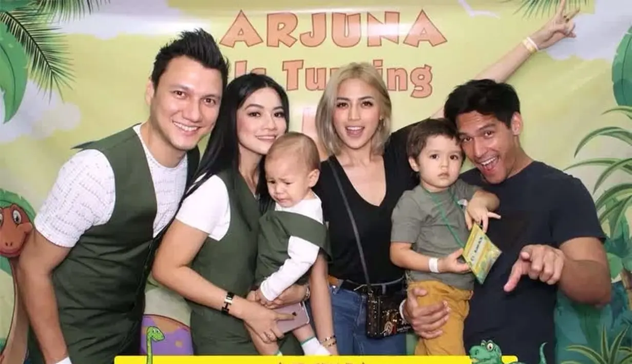 Titi Kamal dan Christian Sugiono