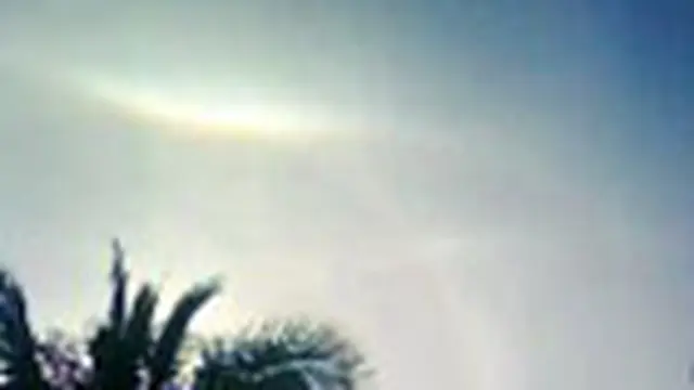 Pelangi Unik di Langit Pontianak
