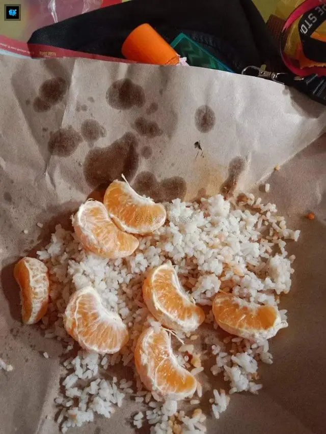 7 Potret Makan Nasi Pakai Lauk Buah ala Netizen Ini Bikin Heran