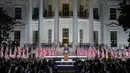 Presiden Amerika Serikat Donald Trump menyampaikan pidato pada hari keempat Konvensi Nasional Partai Republik di Gedung Putih, Washington DC, Amerika Serikat, Kamis (27/8/2020). (AP Photo/Evan Vucci)