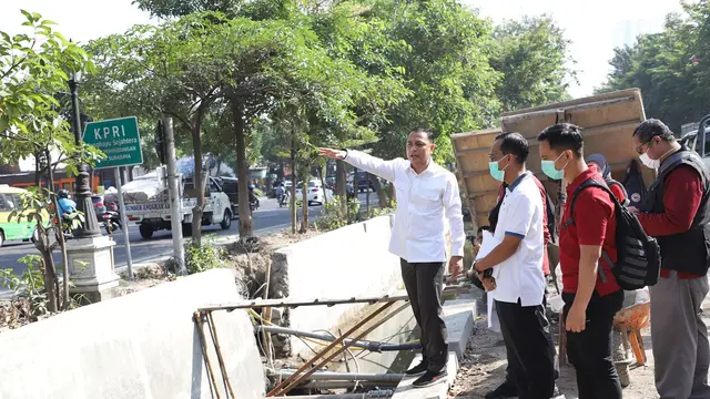 Terobosan Wali Kota Eri Cahyadi untuk Tuntaskan Masalah Genangan Air di Surabaya