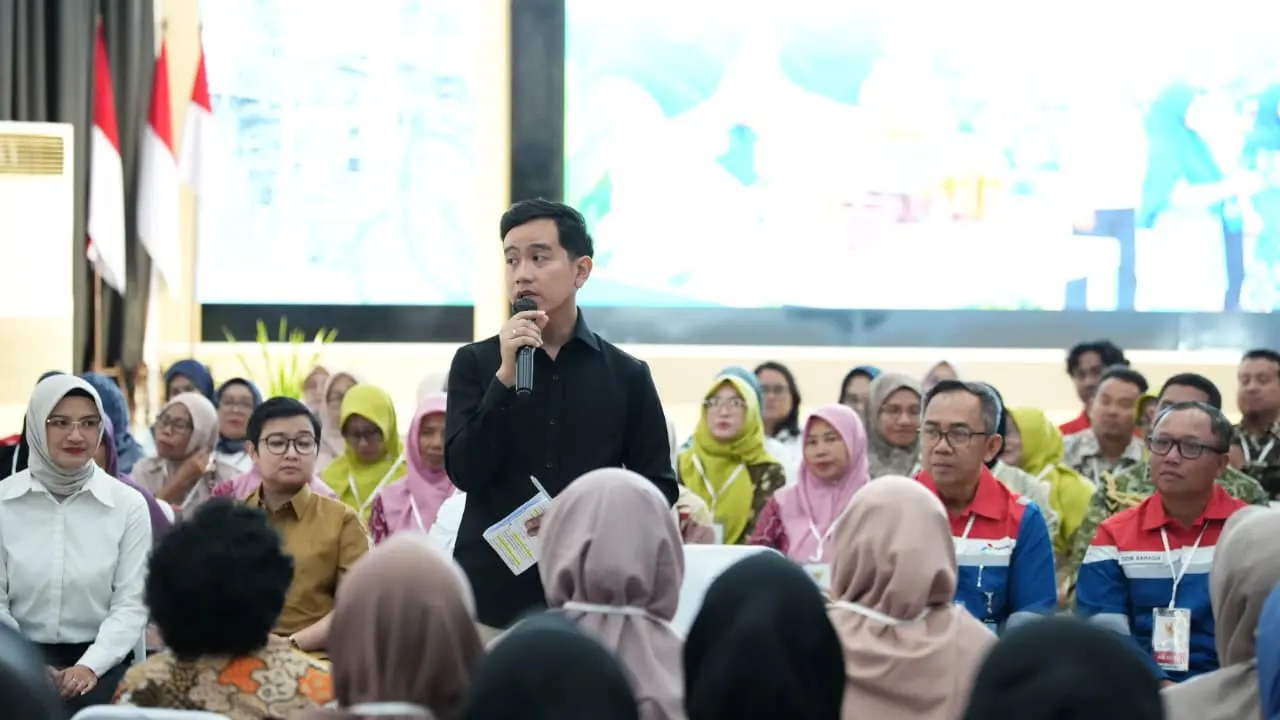 Silaturahmi dan Dialog Wapres Gibran Rakabuming Raka dengan Pegiat Bank Sampah dan Pelaku UMKM Binaan Pertamina. (Foto: Pertamina)