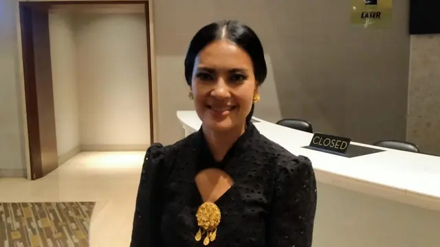 Lola Amaria menayangkan film dokumenternya berjudul Eksil