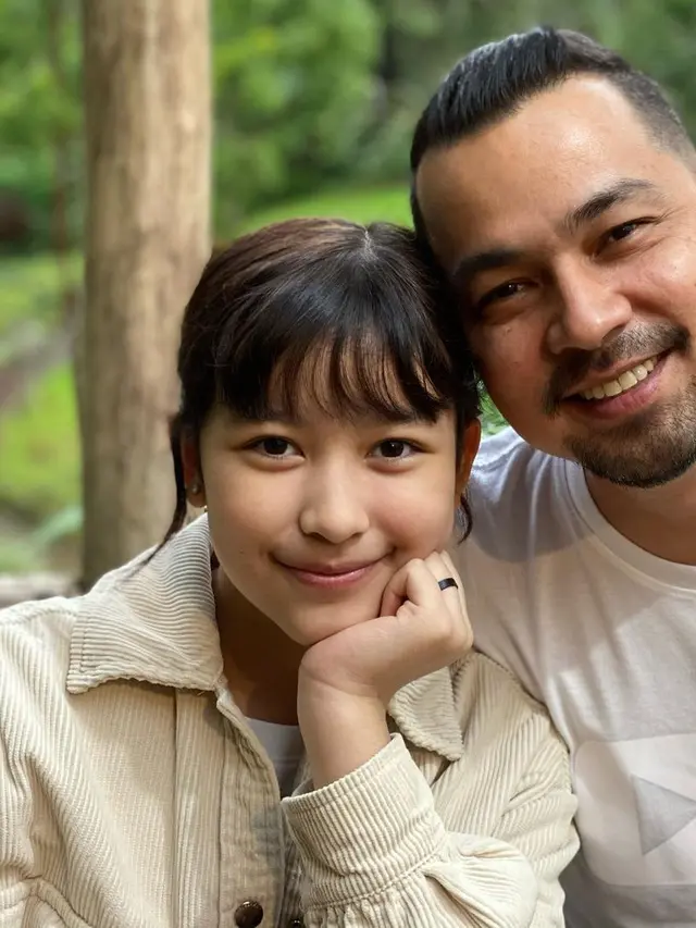 Potret 6 Pesinetron Pria Bareng Putrinya, Bak Kakak Adik