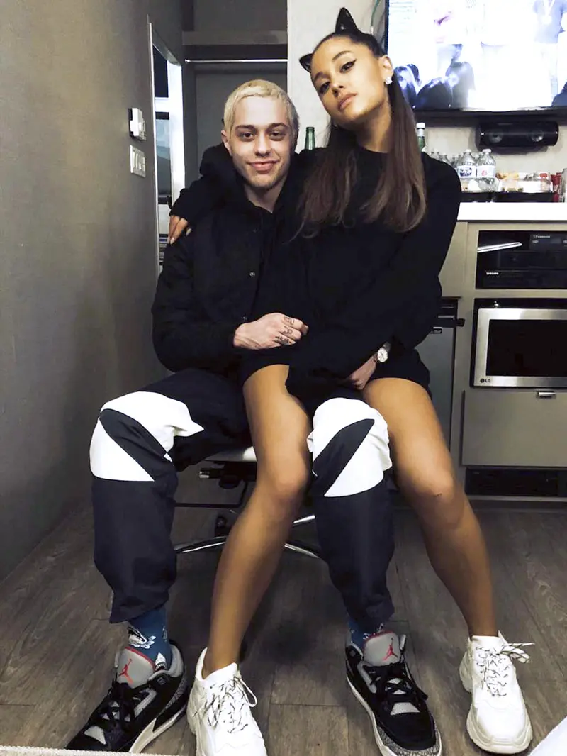 [Fimela] Ariana Grande - Pete Davidson