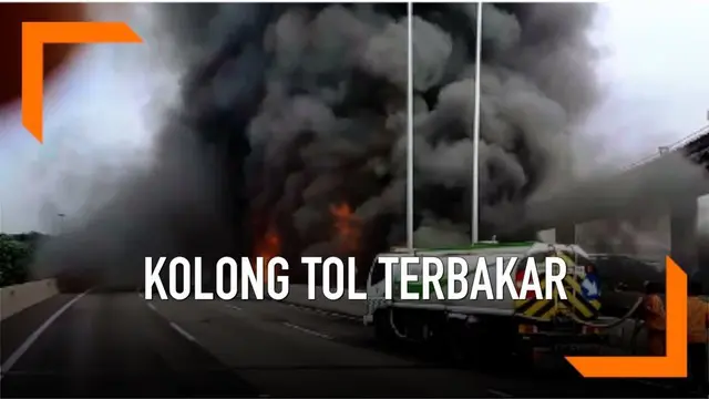 VIDEO: Kolong Tol Pluit Terbakar, Arus Lalu Lintas Ditutup Sementara