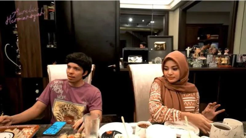 Menu Berbuka Puasa Aurel Hermansyah dan Atta Halilintar, dari Sushi sampai Gorengan