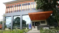 Gedung Laboratorium Collaborative Research Center milik Institut Pertanian Bogor (IPB) untuk pengujian diagnostik coronavirus disease (Covid-19). (Liputan6.com/Achmad Sudarno)