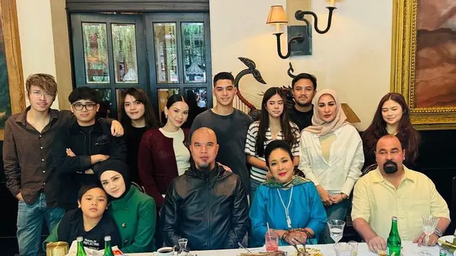 Mulan Jameela di ulang tahun Dul. [@mulanjameela1]