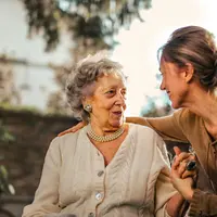 Sayang orang tua. (Copyright Pexels/Andrea Piacquadio)