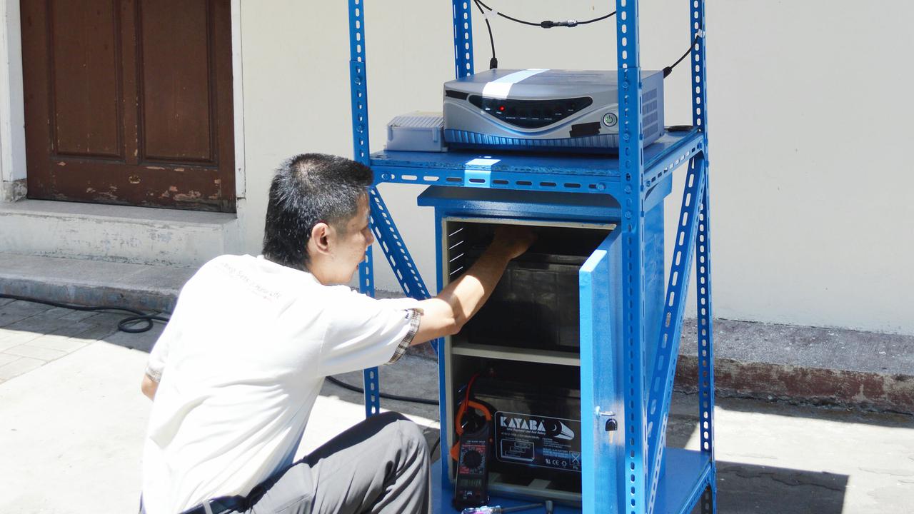 Dosen di Surabaya Ciptakan Pompa Tenaga Matahari Anti-Kemarau