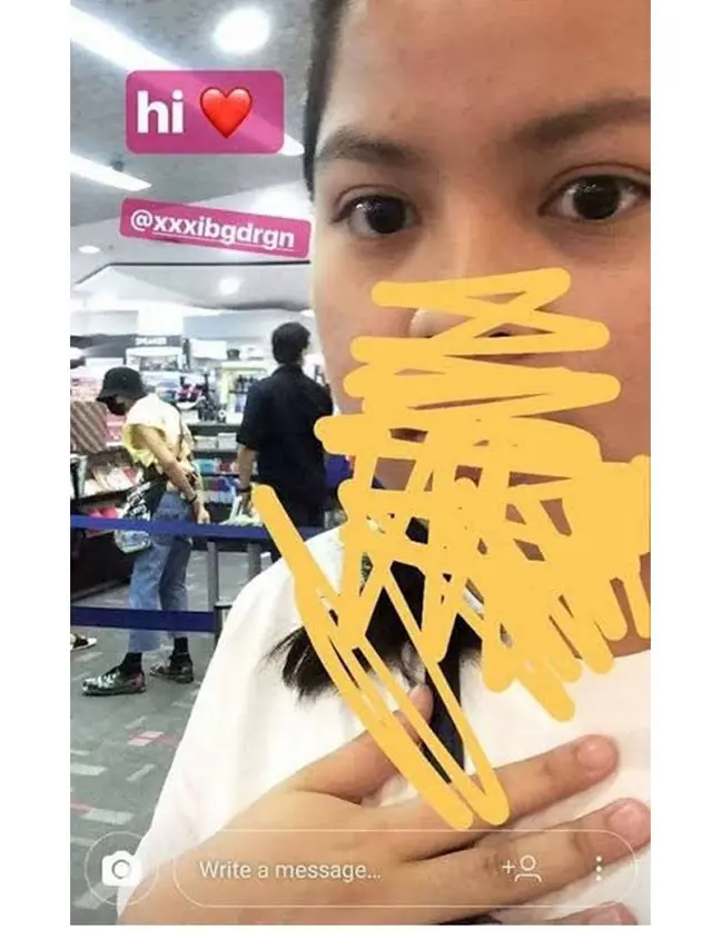 Potret 10 Selebriti Luar Negeri saat di Indonesia, Ada yang 'Ngemper' di Terotoar