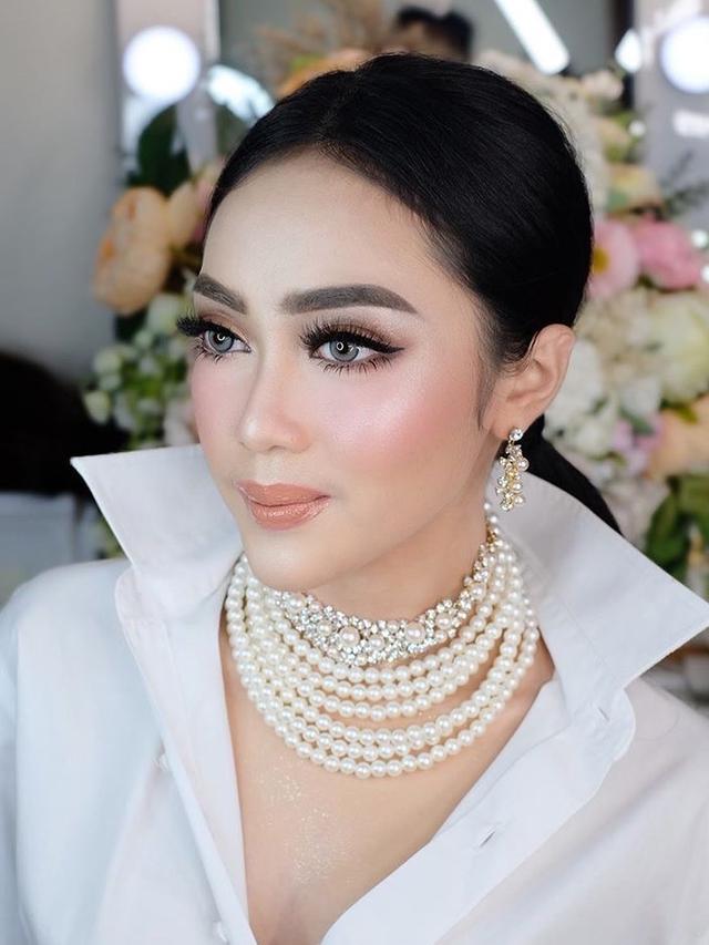 6 Potret Tyara Melati Sukma, Selebgram yang Disebut Mirip Syahrini