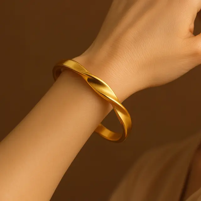 Desain Gelang Emas 24 Karat Kekinian 2025 yang Lagi Viral di Kalangan Ibu-Ibu