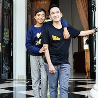 Ruben Onsu dan Betrand Peto (Sumber: Instagram/ruben_onsu)