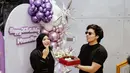 Melalui akun Instagramnya, anak tertua di Gen Halilintar itu pun mebgucapkan selamat ulang tahun dan menuliskan segala pesan dan harapan baik untuk sang istri. (Foto: Instagram/ attahalilintar)