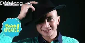 Anji punya pesan khusus dalam lirik single ‘Dia’. Selain itu, Anji berharap orang-orang bisa mendengar dan masuk ke dalam liriknya. 