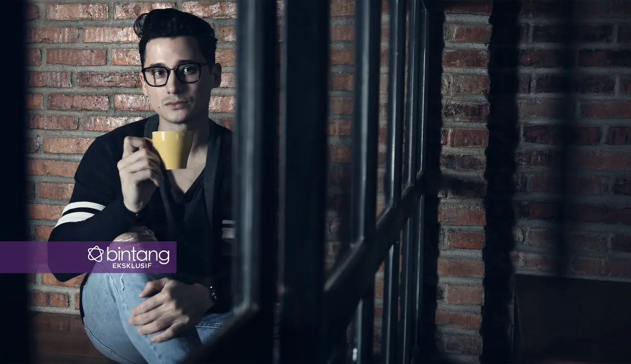 Ambisi sangat kuat main dalam film layar lebar. Meski ada tawaran main dalam layar kaca, tak membuatnya goyah. Akhirnya, kesempatan itu datang pada tahun 2007. (Bambang E. Ros/Bintang.com)