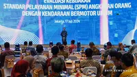 Menteri Perhubungan Budi Karya Sumadi dalam FGD bertajuk 'Evaluasi Kebijakan Standar Pelayanan Minimal (SPM) Angkutan Orang Dengan Kendaraan Bermotor Umum', Rabu (17/7/2024). (dok Kemenhub)