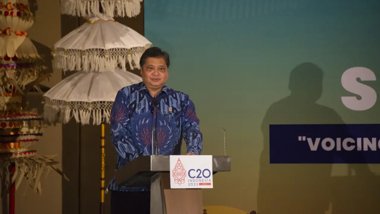 Menko Airlangga saat menyampaikan remarks usai penyerahan Komunike C20.