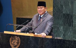 Presiden Republik Indonesia, Prabowo Subianto menyampaikan pidato Konferensi Internasional Tingkat Tinggi untuk Penyelesaian Damai atas Masalah Palestina dan Implementasi Solusi Dua Negara yang digelar di Gedung Majelis Umum Perserikatan Bangsa-Bangsa (PBB), New York, Amerika Serikat, pada Senin 22 September 2025 waktu setempat. (Ludovic MARIN/AFP)