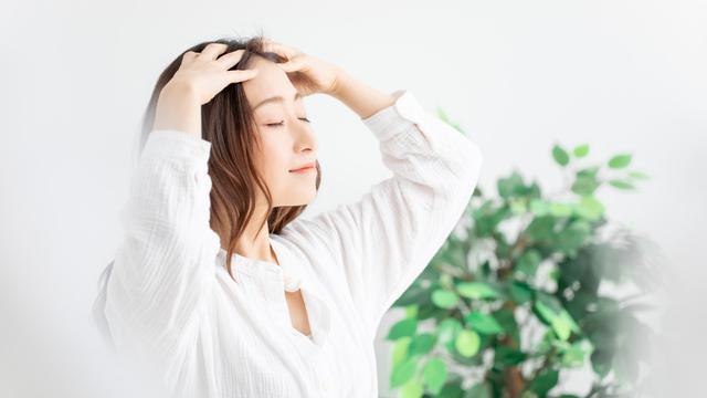 Penggunaan Teknik Pemijatan untuk Tingkatkan Pertumbuhan Rambut, Intip Panduannya!