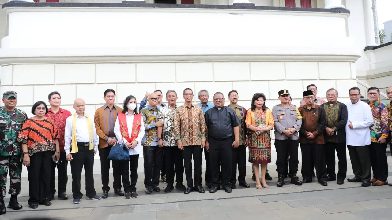 Heru Budi bersama Forkopimda DKI meninjau gereja-gereja di Jakarta menyambut Natal 2022