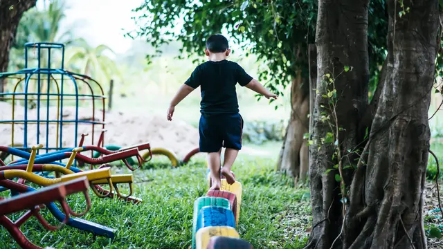 Anak dapat merasakan ketenangan saat bermain sendiri