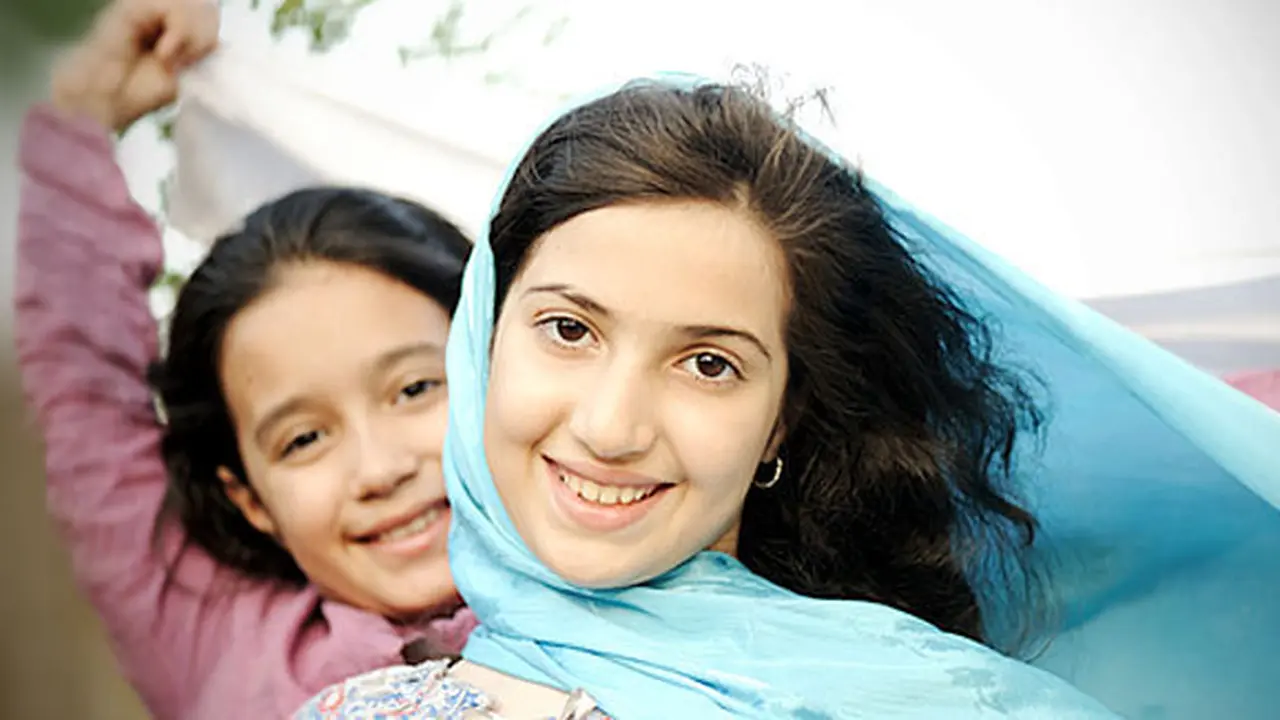 (c) shutterstock