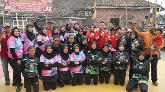 6 Potret Hengky Kurniawan di Rangkaian HUT Bandung Barat, Seru Bareng Warga