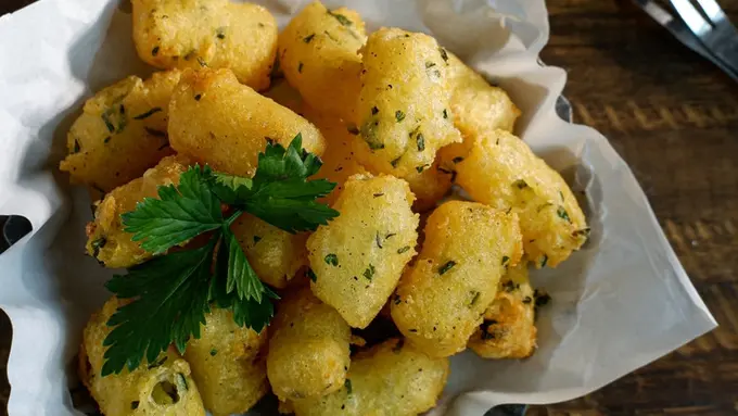 camilan bola kentang sederhana