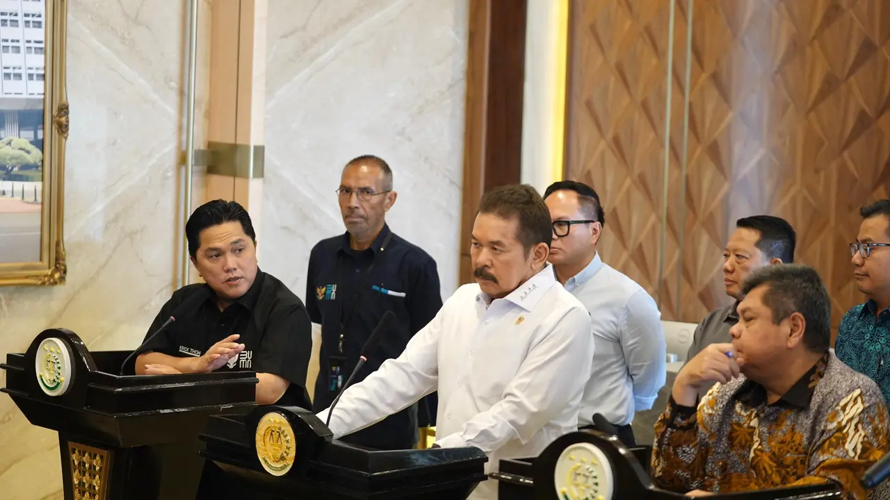 Menteri BUMN Erick Thohir kembali melaporkan dugaan kecurangan atau fraud dalam pengelolaan dana pensiun BUMN atau dapen BUMN ke Kejagung