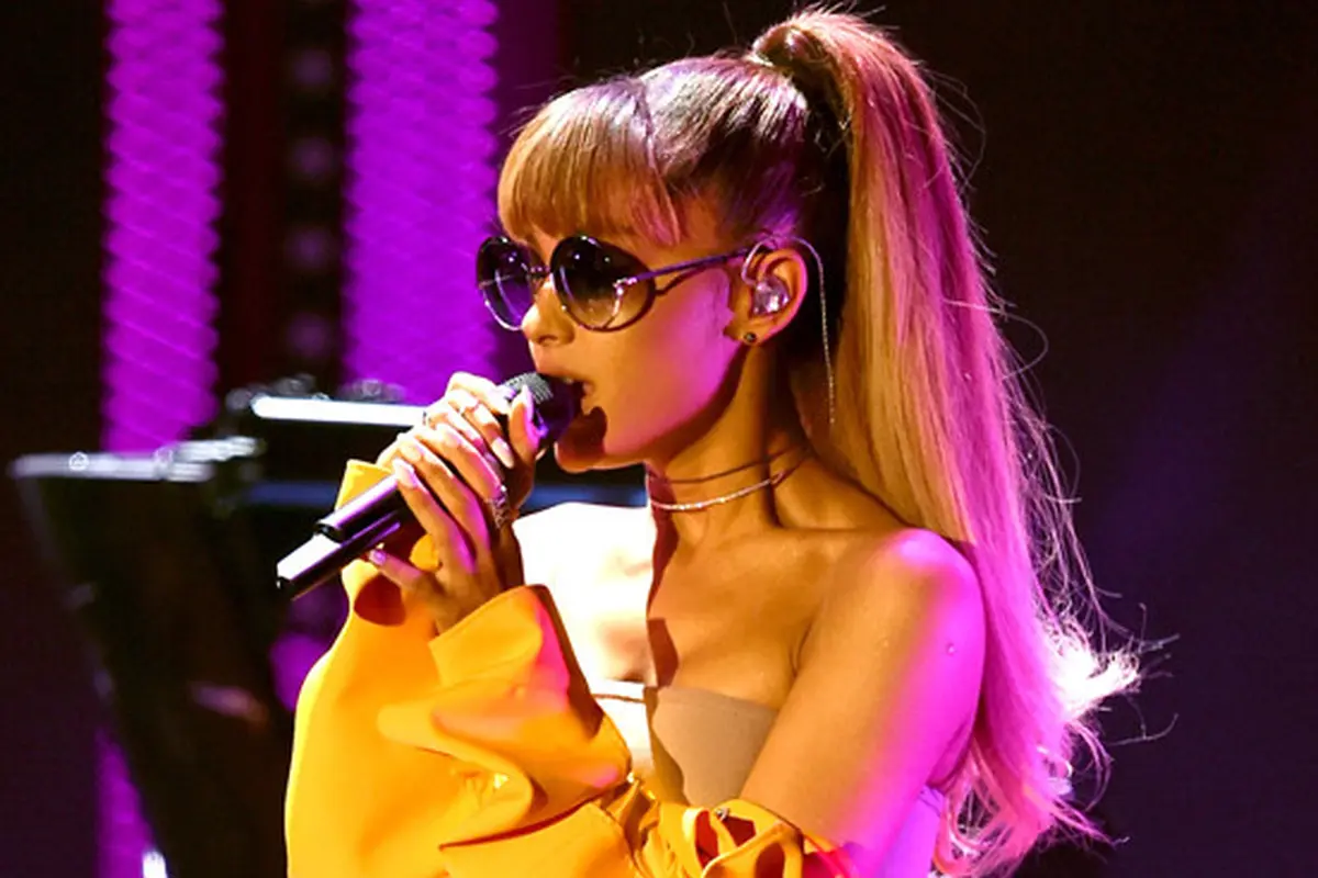 [Bintang] Ariana Grande
