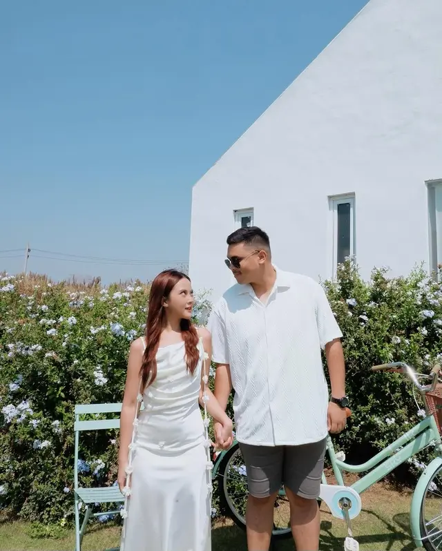 7 Potret pesinetron Gabriella Larasati dilamar Hilman Basaib, tak sabar segera menikah