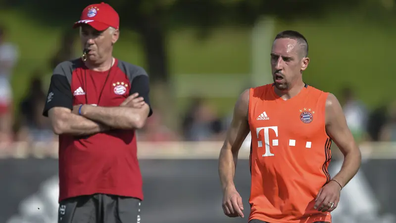 Latihan Perdana Carlo Ancelotti yang Penuh Warna