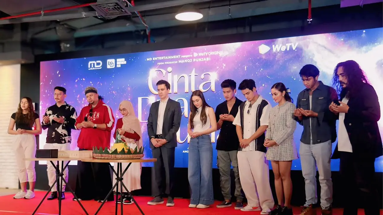 6 Fakta Serial Cinta Dua Dunia Karya Sutradara Anggy Umbara, Ria Ricis ...