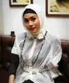 Aktris senior Raslina Rasidin mengaku sudah mengurangi aktivitasnya di dunia entertainment.  (Nurwahyunan/Bintang.com)