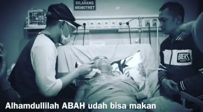 Kini, ayahanda Sule tak lagi harus merasakan sakit. Dodo Mulyadi telah pergi meninggalkan keluarga dan orang-orang terdekat untuk selamanya. (Instagram/ferdinan_sule)