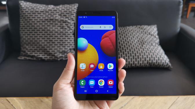 Samsung Galaxy A01 Vs Samsung Galaxy M11 Visual Phone Size Compare Phonearena